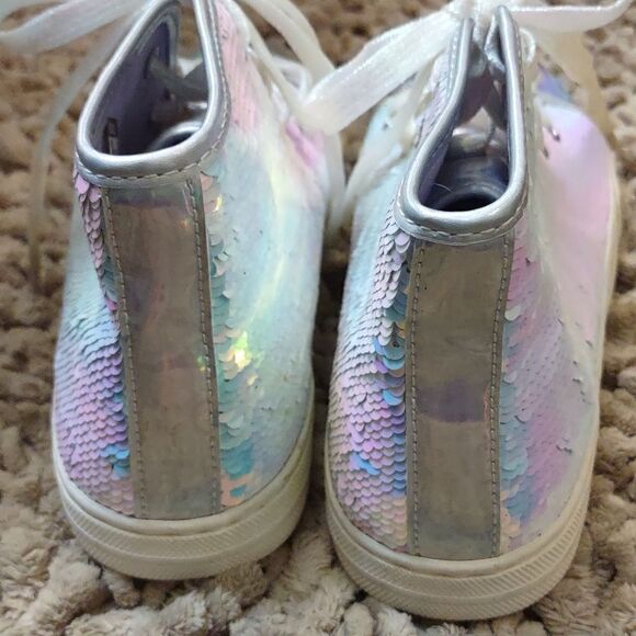 The Children's Place size 5 high top iridescent sequin lace up tennis‎ shoe - Picture 4 of 6